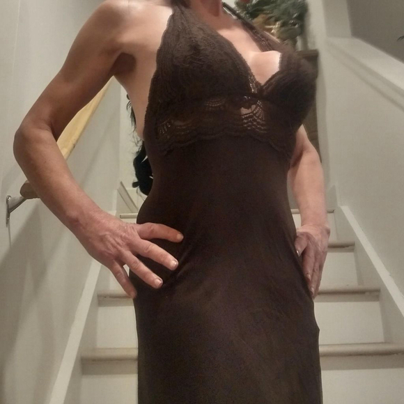 dresses - Picture 1 of 7